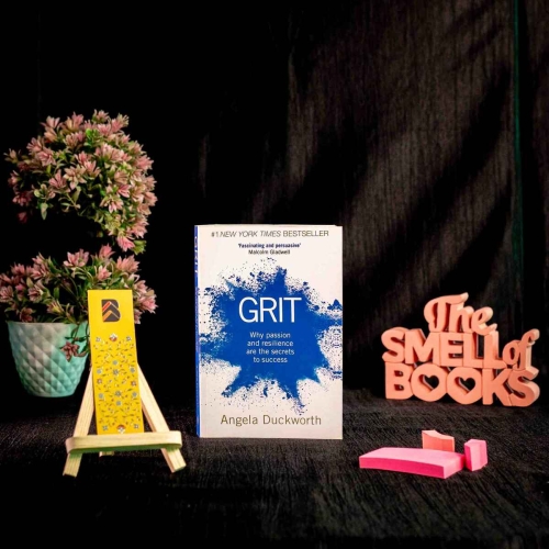 Buy Grit by Angela Duckworth Online at Bookbins.in