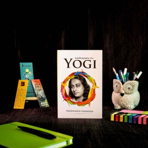 Buy Autobiography Of A Yogi by Paramahamsa Yogananda Online with Bookbins.in