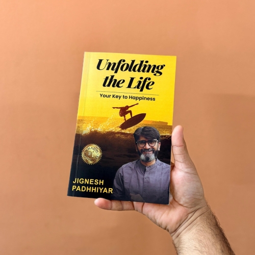 Unfolding the Life by Jignesh Padhhiyar Front Buy Online Bookbins